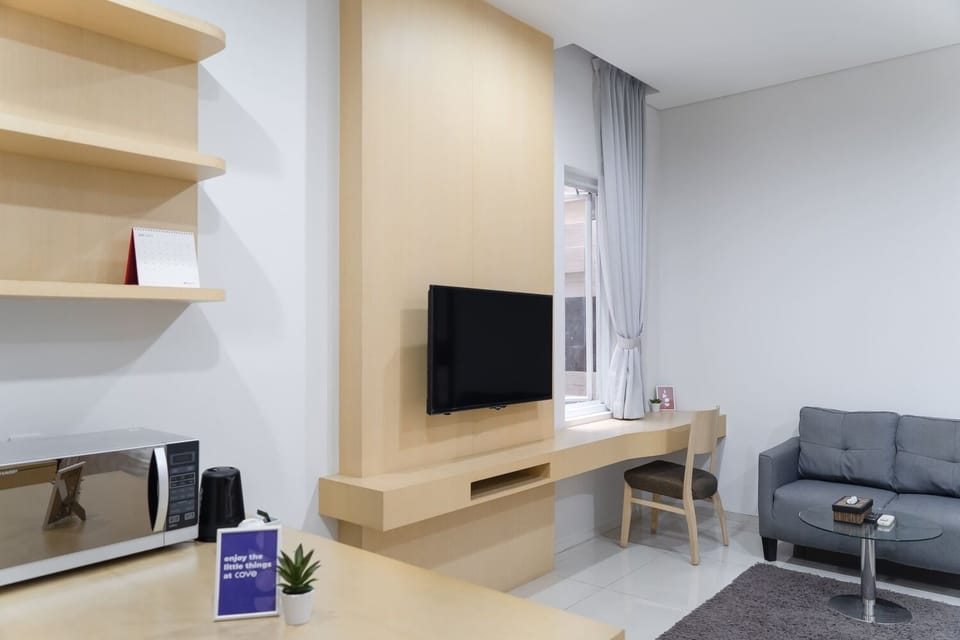 Junior Studio | Desk, free WiFi, bed sheets