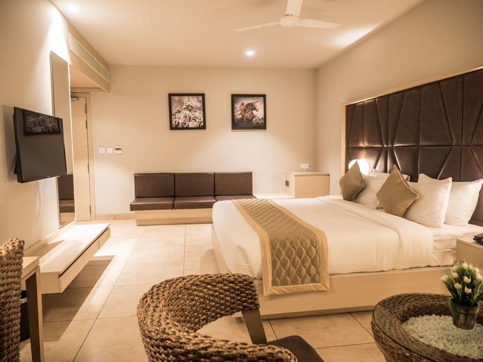 Premium Room | Egyptian cotton sheets, premium bedding, down comforters, pillowtop beds