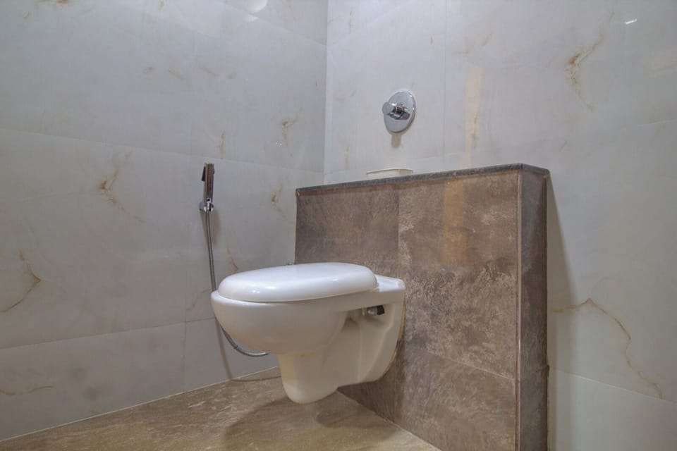 Deluxe Room | Bathroom