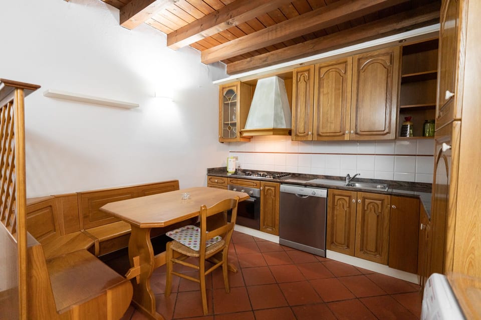 Apartment | Private kitchen | Fridge, microwave, oven, stovetop