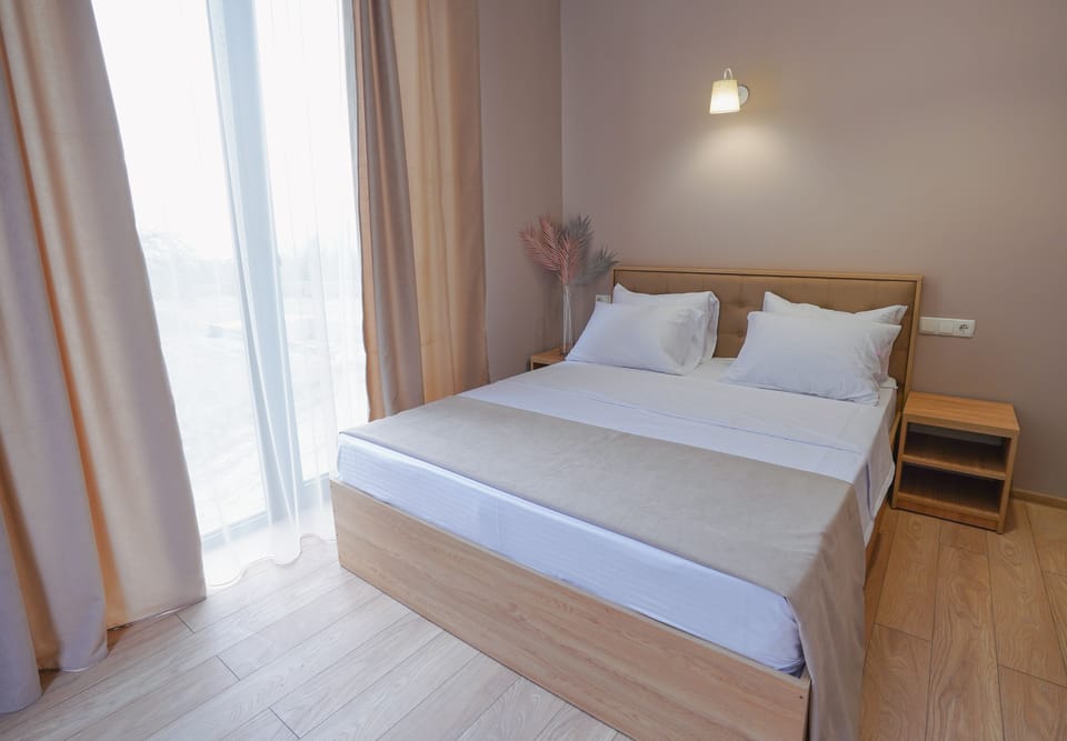 Standard Double Room | Desk, free WiFi