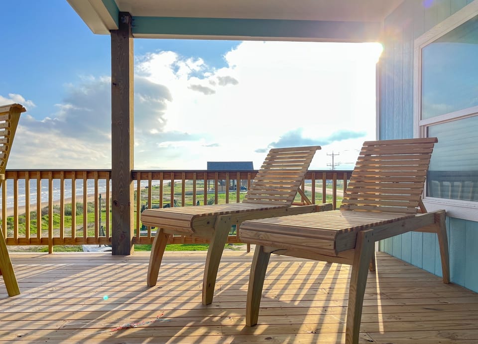 Plenty of patio seating.