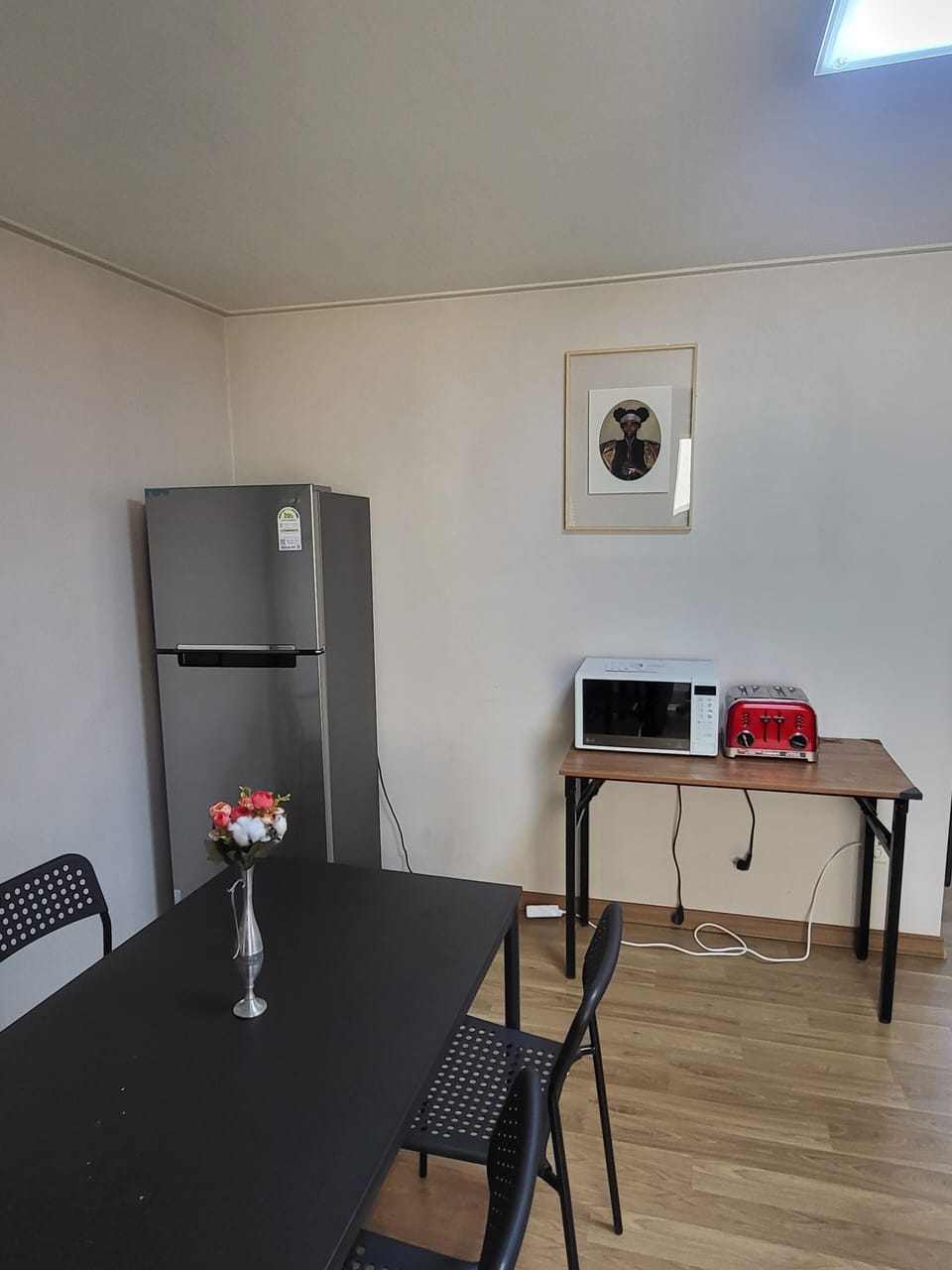 Family Room | Living area | 20-inch TV with cable channels, heated floors
