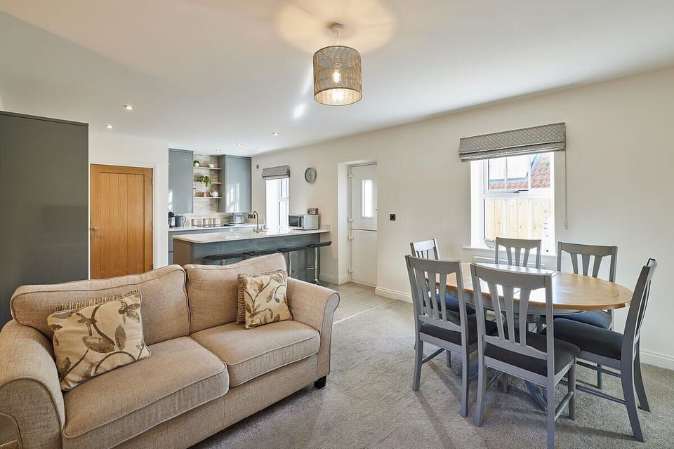 Soda Cottage, Whitby - Host & Stay