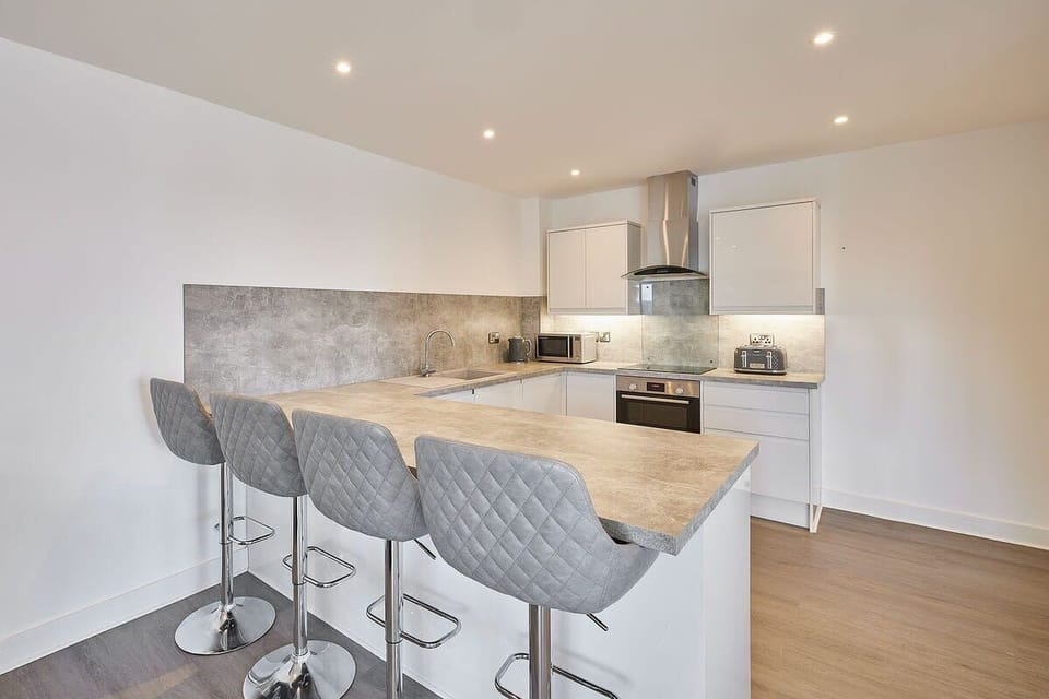 Beach Pad, Whitby - Host & Stay