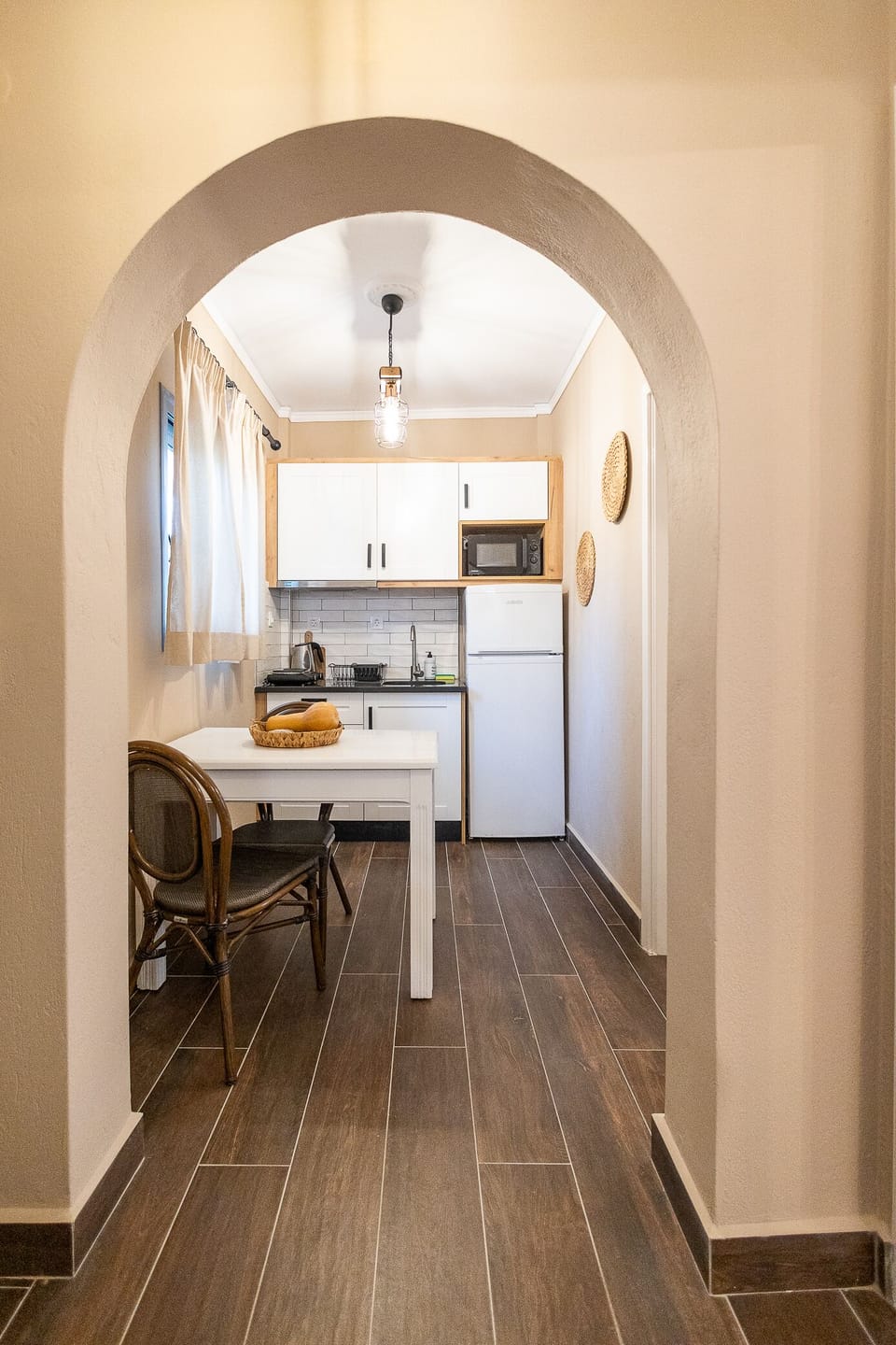 Apartment, 2 Bedrooms | Private kitchenette | Fridge, microwave, stovetop, electric kettle
