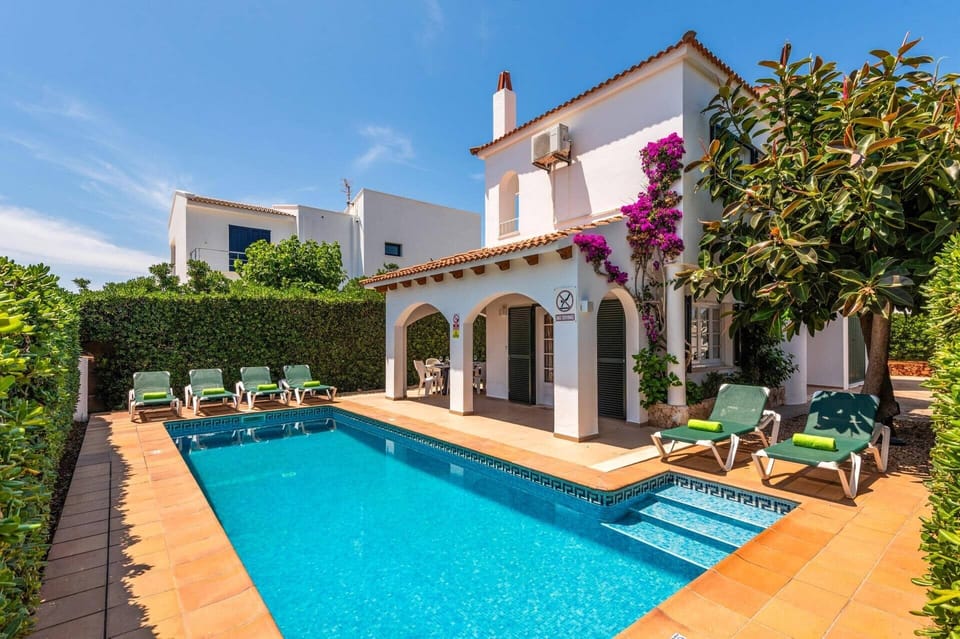 Villa Sunflower image
