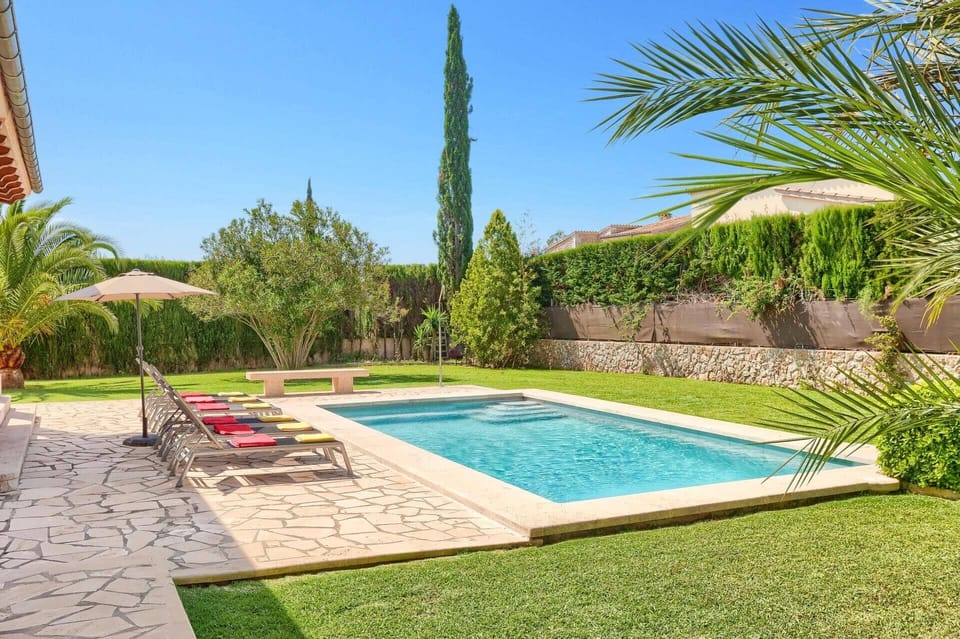 Villa Les Pells image