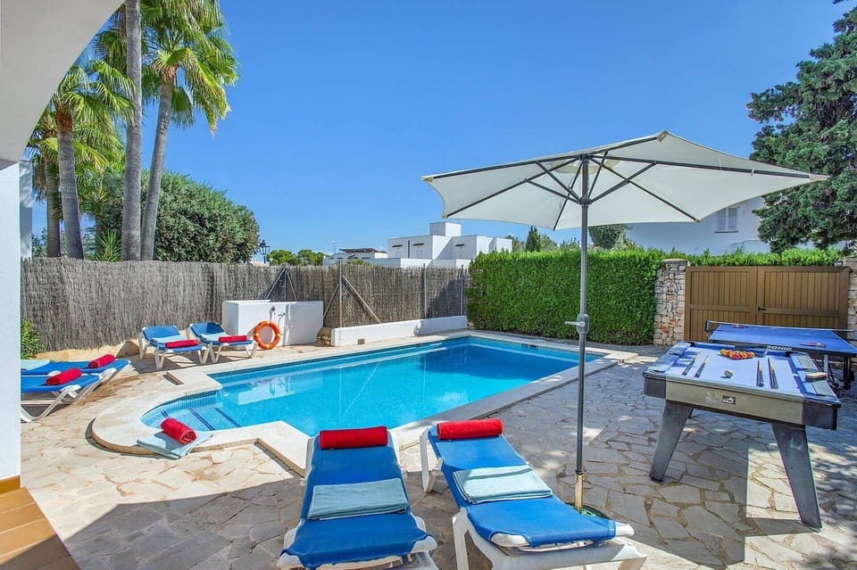 Villa Roig image