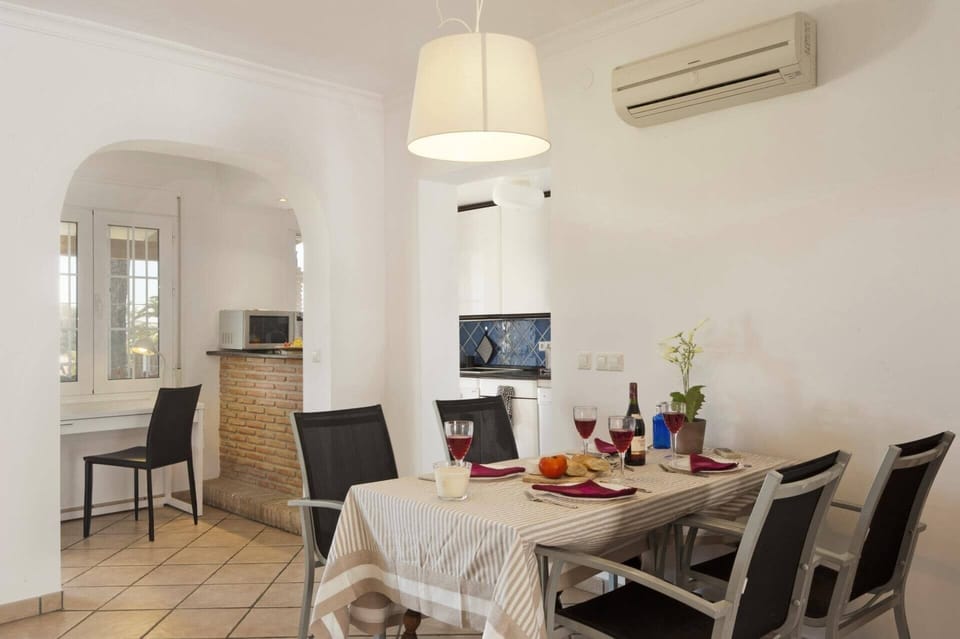 Villa Oasis Beach image