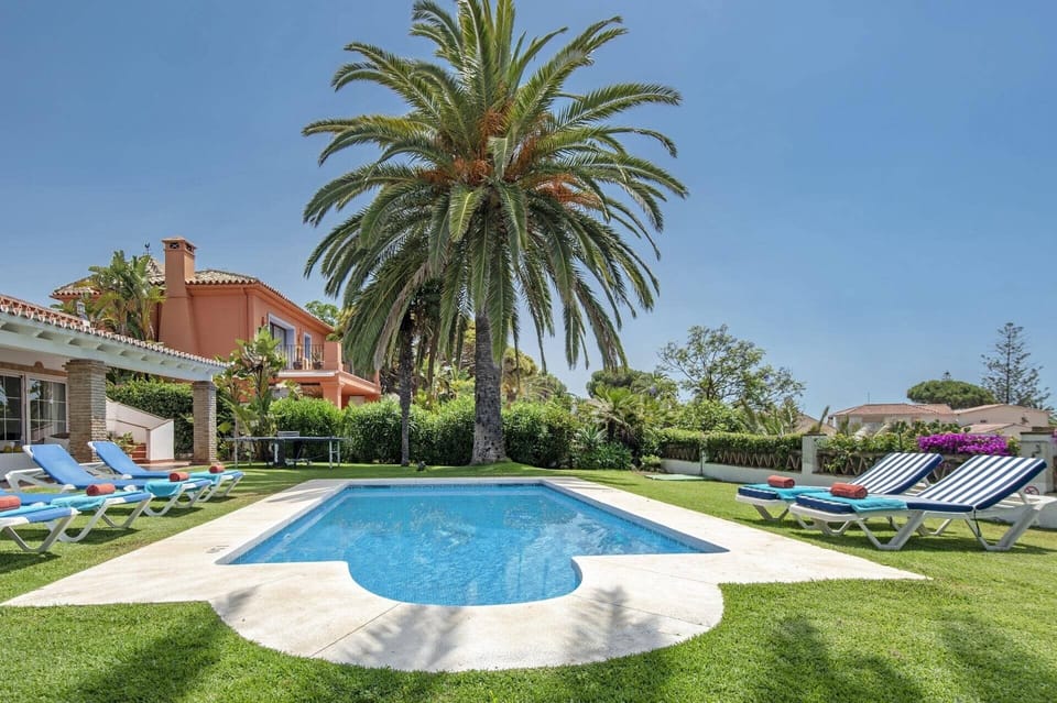 Villa Oasis Beach image