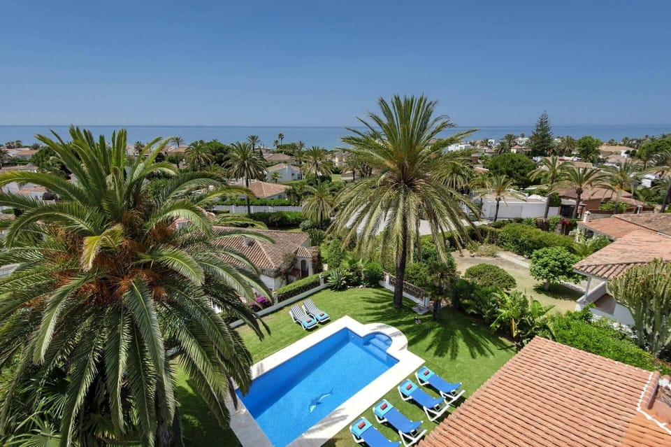 Villa Oasis Beach image