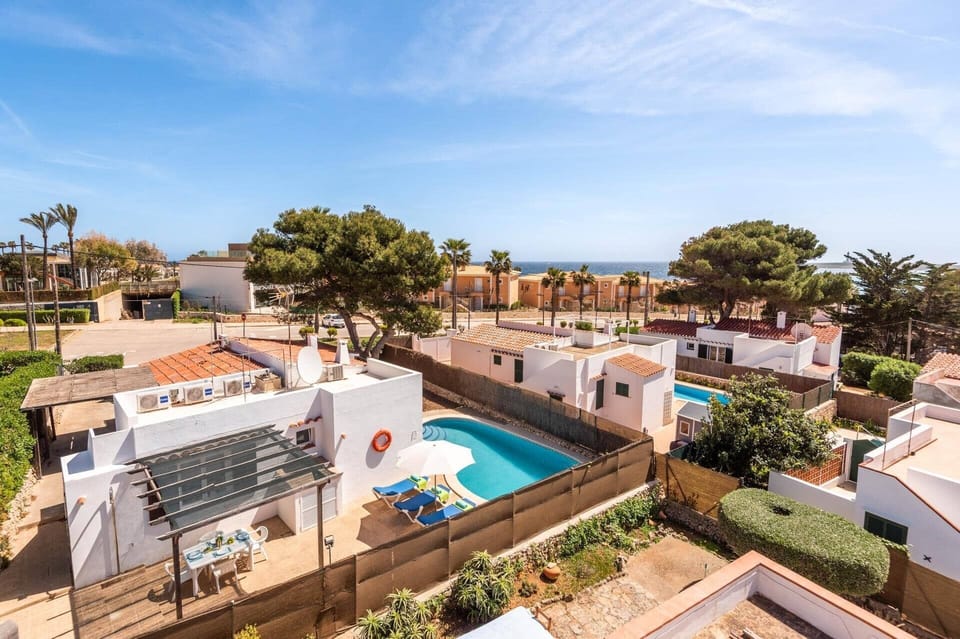 Villa Iris Prima image