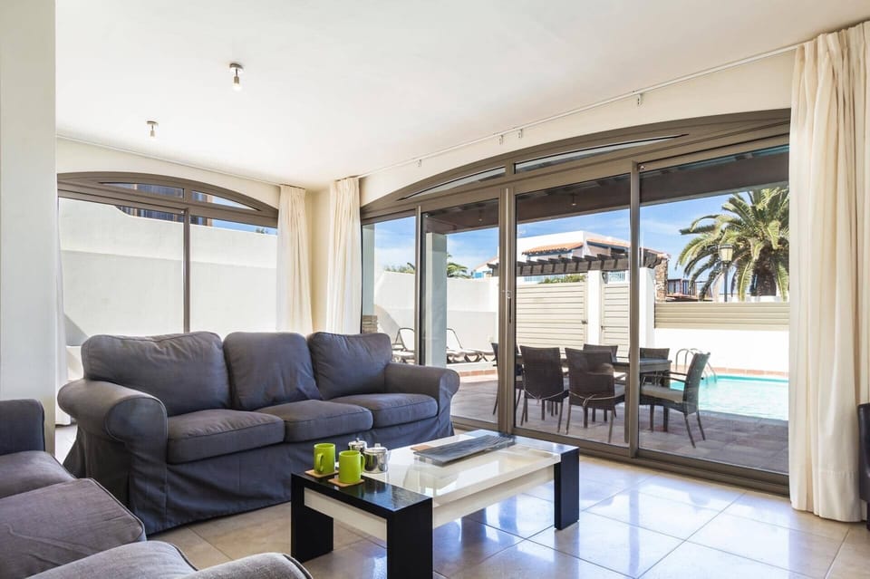 Villa Juliana image