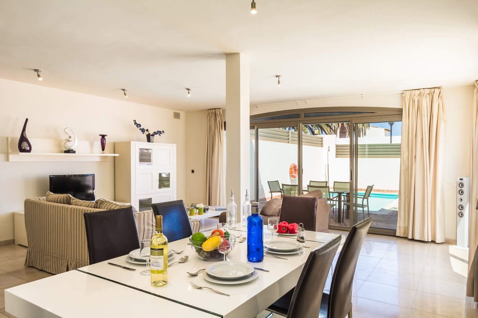 Villa Pino image
