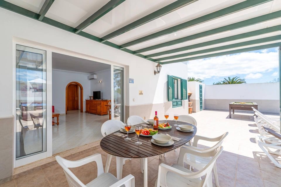Villa Pacifico image