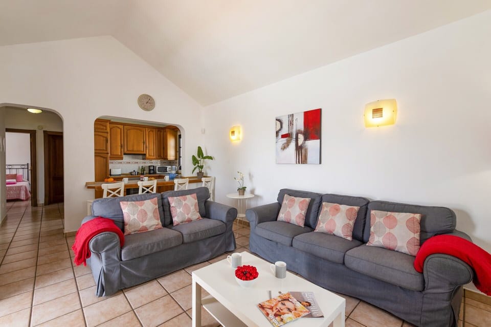 Villa Luisa image