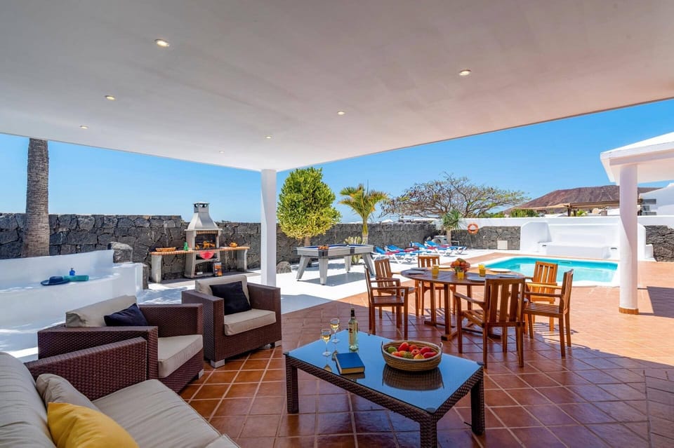Villa Leon image
