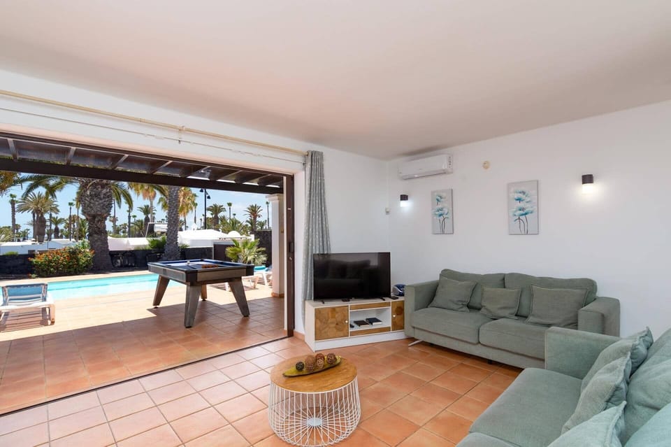 Villa Papagayo image