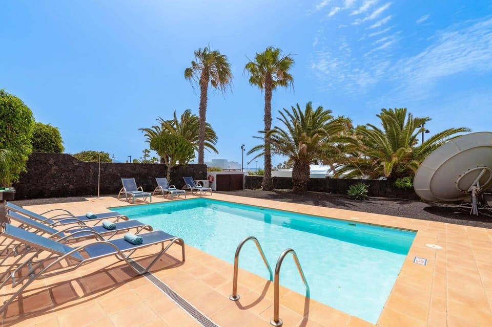 Villa Flamingo image