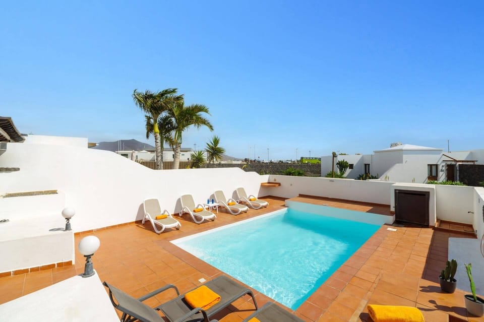 Villa Cielos image