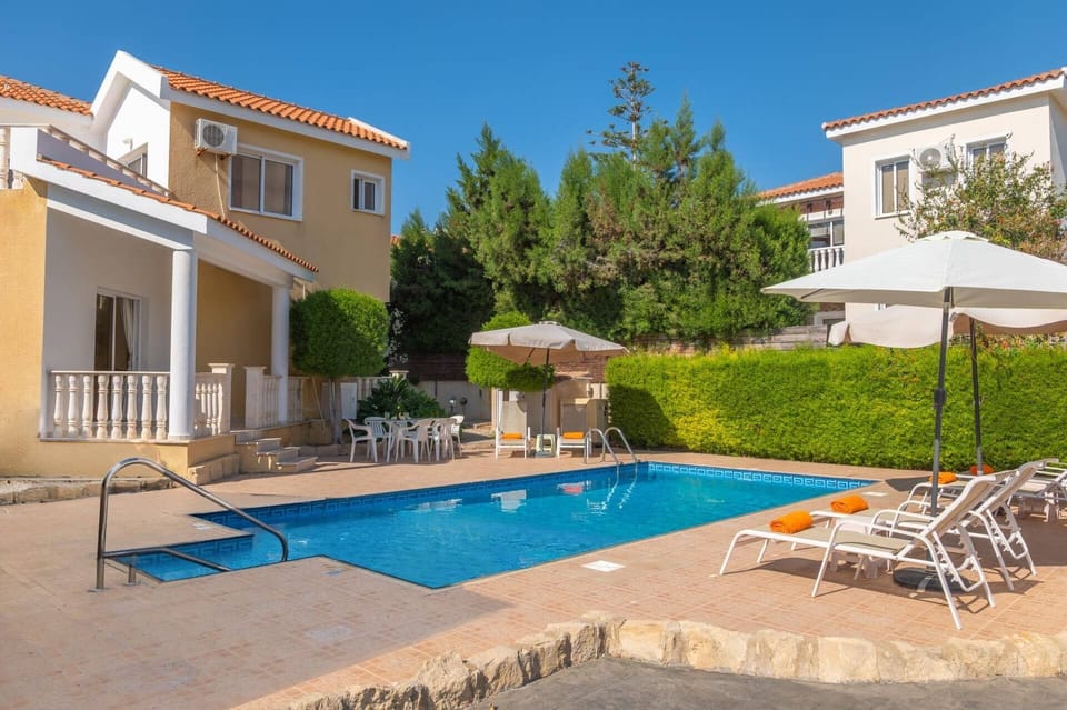 Villa Magnolia image