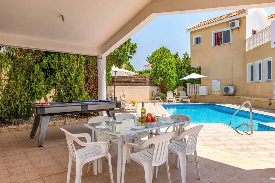 Villa Gardenia image