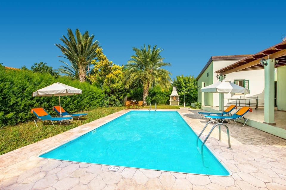 Villa Iriss image