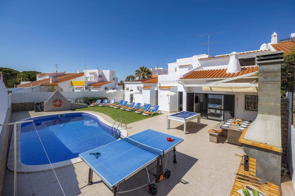 Villa Pina image