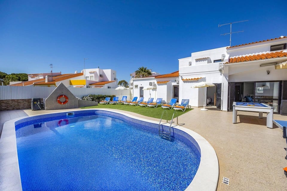 Villa Pina image