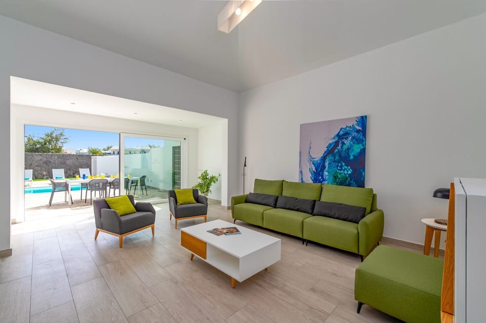 Villa La Nueva image