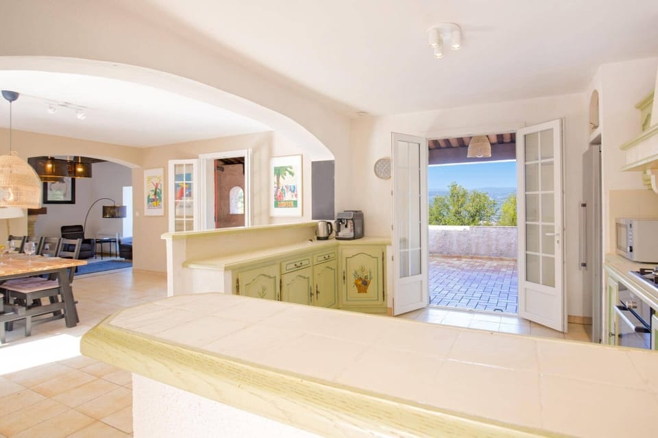 Villa Colombes image
