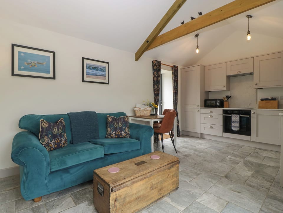 Cottage | Living area