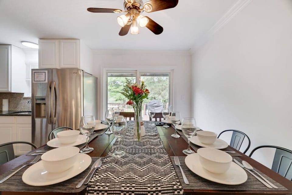 **Kitchen** Gather the family around the table in your kitchen! With seating for 2 at the island and a spacious table that seats 8, there`s plenty of room for everyone to come together for meals or game night.