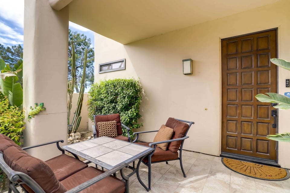 Front Patio | Entryway