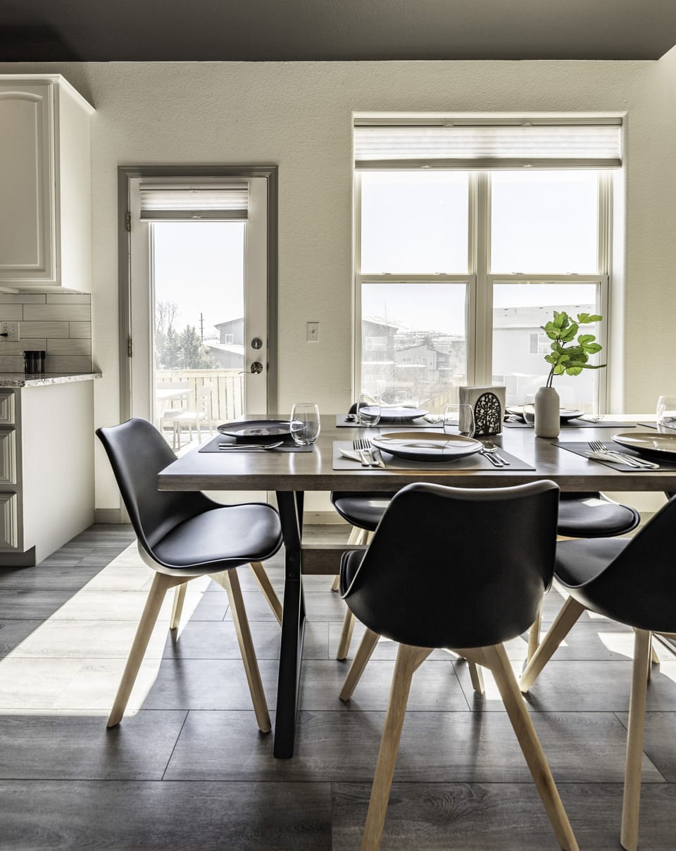 Dinning Area - dishes, silverware, & glasses provided.