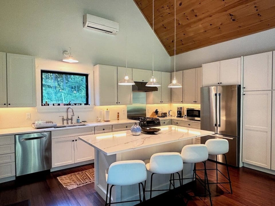 gorgeous kitchen