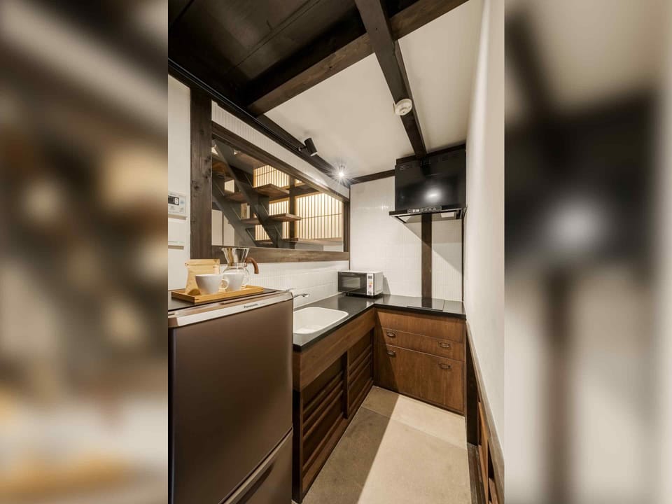 Traditional House, 2 Bedrooms, Kitchen, Garden View | Private kitchen | Mini-fridge, microwave, stovetop, coffee/tea maker