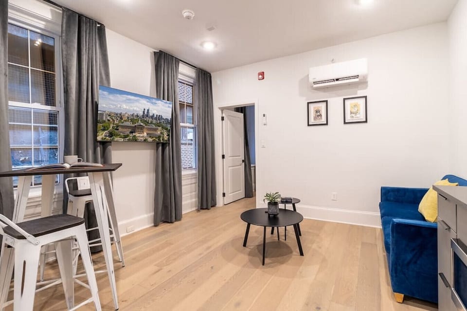 Cozy Modern Living Space for Your Stay