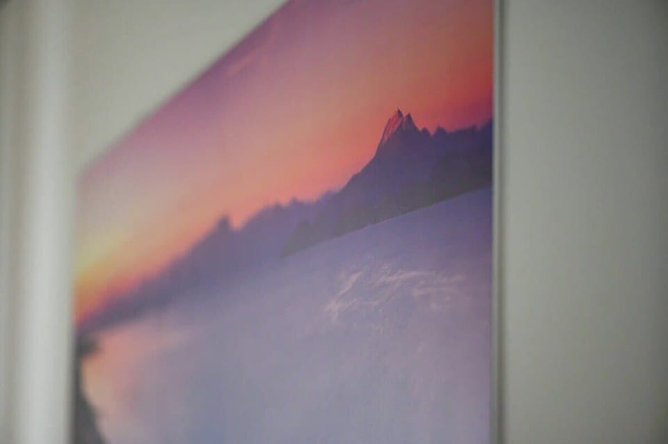 Camera da letto matrimoniale con bagno privato, cabina armadio e terrazzo, Smart Tv 43", climatizzatore e ventilatore