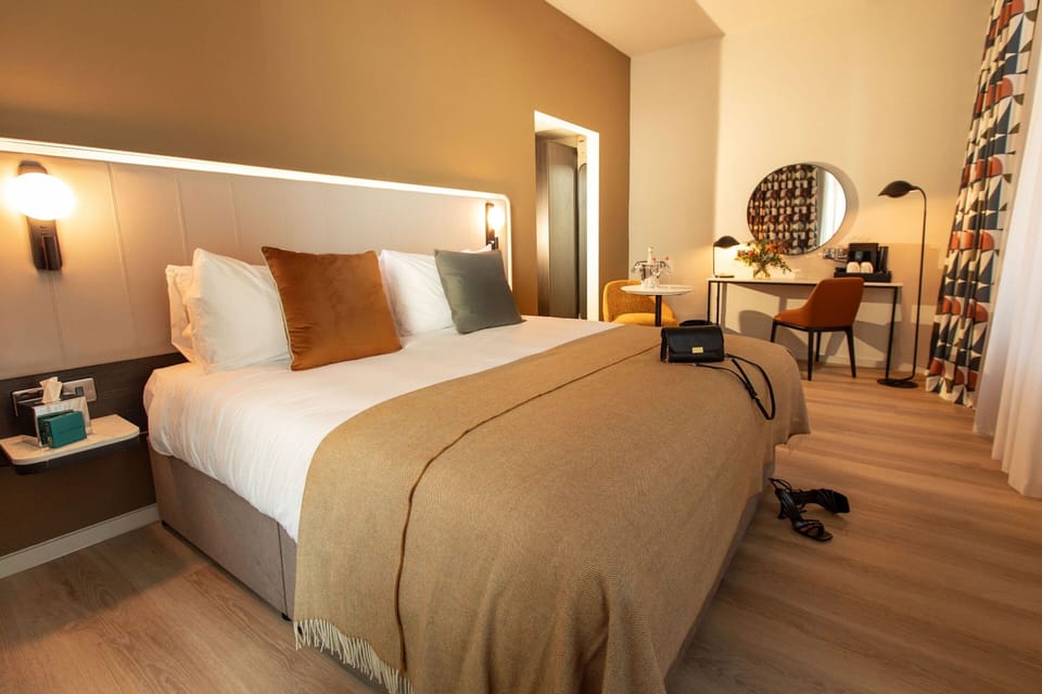 Club Double Room | Egyptian cotton sheets, premium bedding, in-room safe, desk