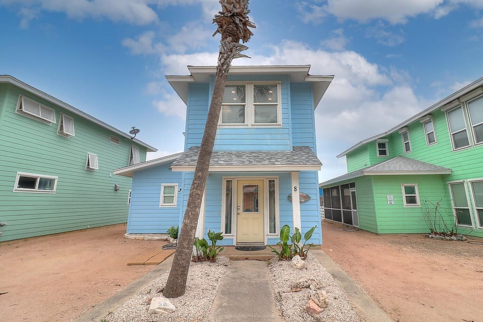 exterior - Welcome to Caista Azul RP8 - This coastal cutie is a place your family will return to year after year!