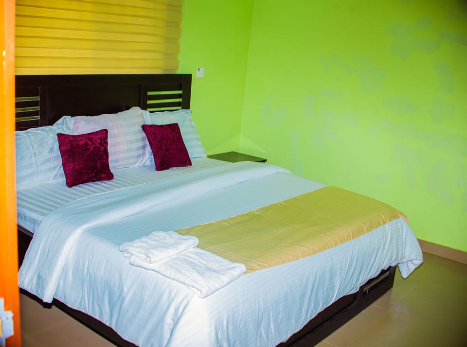 Honeymoon Double Room | Free WiFi
