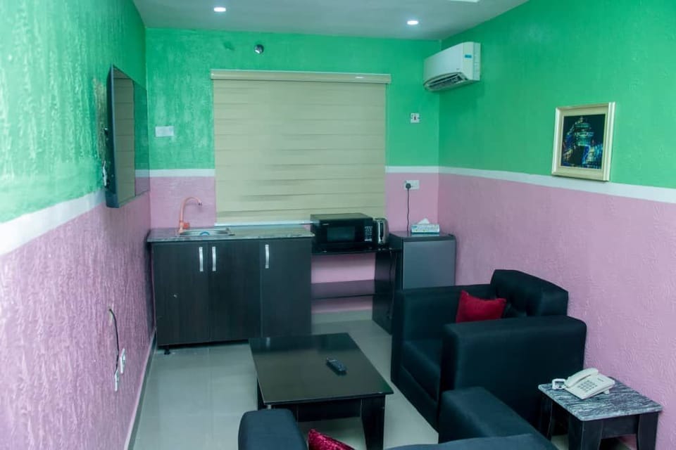 Honeymoon Double Room | Free WiFi