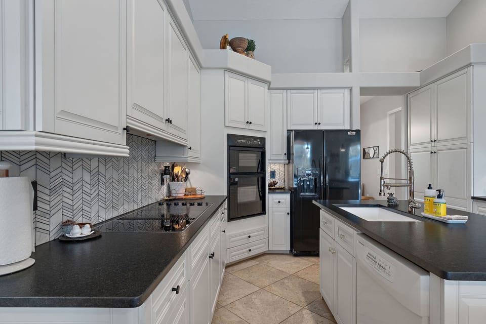 Newly updated kitchen with everything you need.