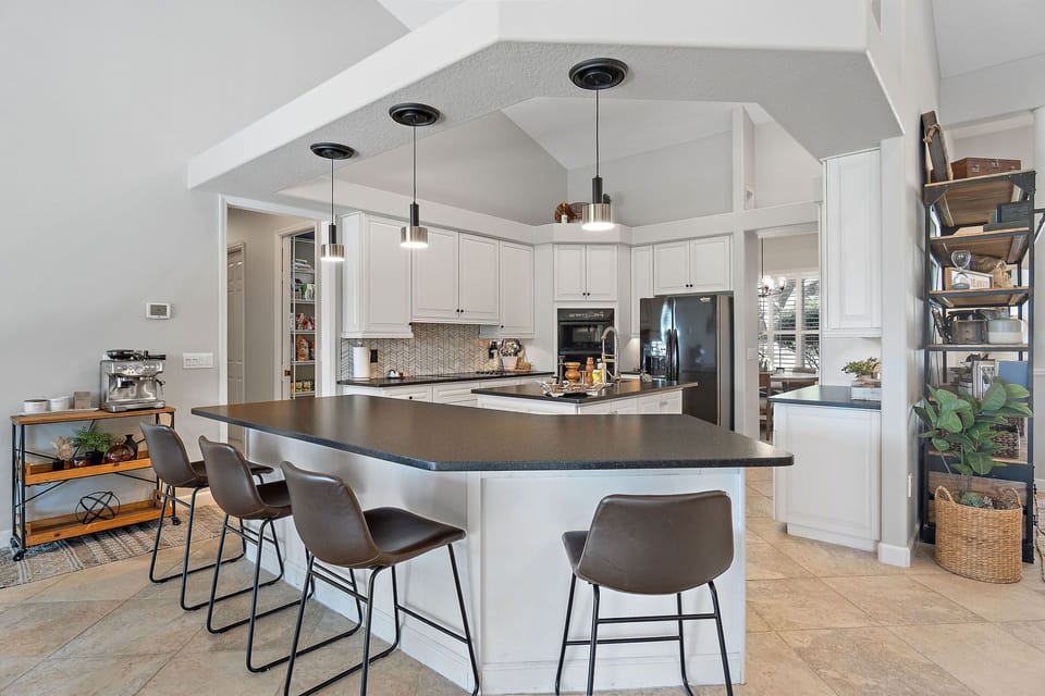 Convenient breakfast bar