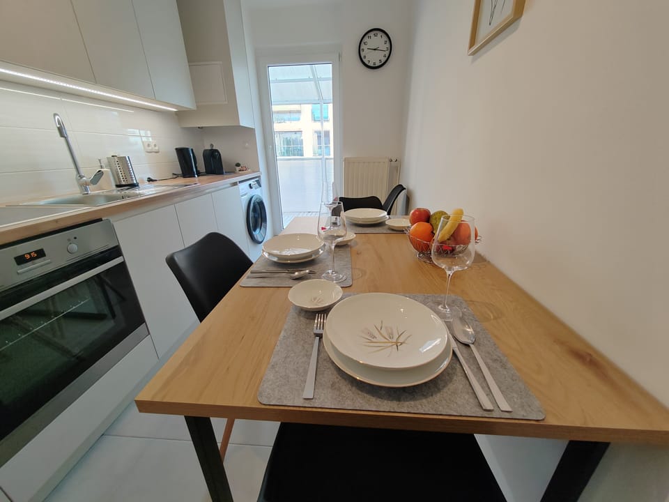Apartment | Dining
