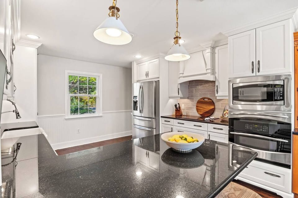 Picture yourself in a well-equipped kitchen, where you can easily slice and dice, sauté and grill, and whip up delicious meals that will sure to satisfy everyone's cravings.