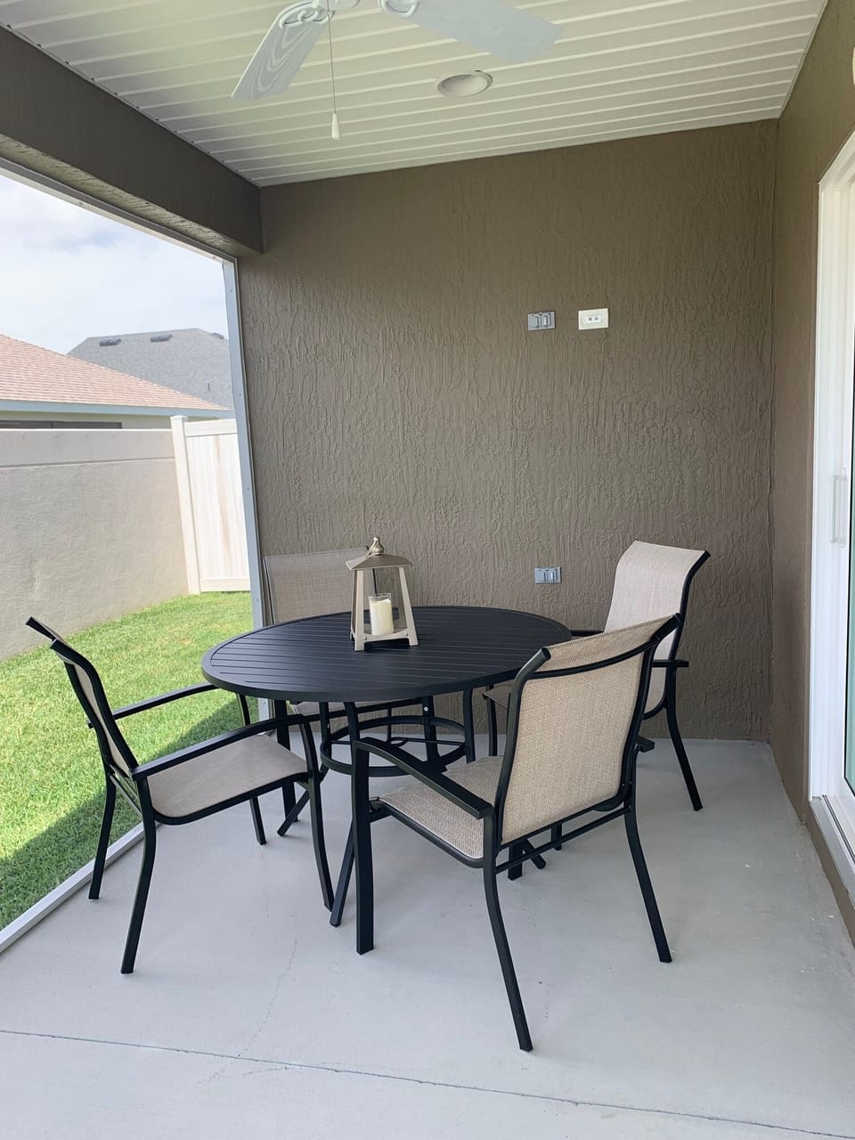 Outdoor dining