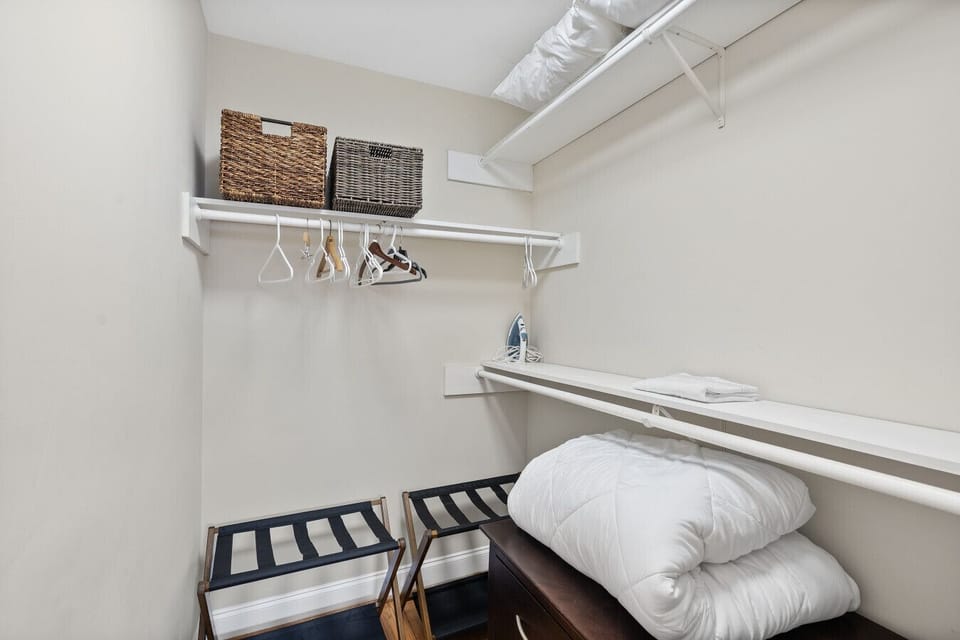 Bedroom 1 Walk-in Closet